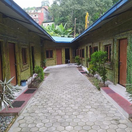 Hotel New Bamboo Palace Gorkhā Buitenkant foto