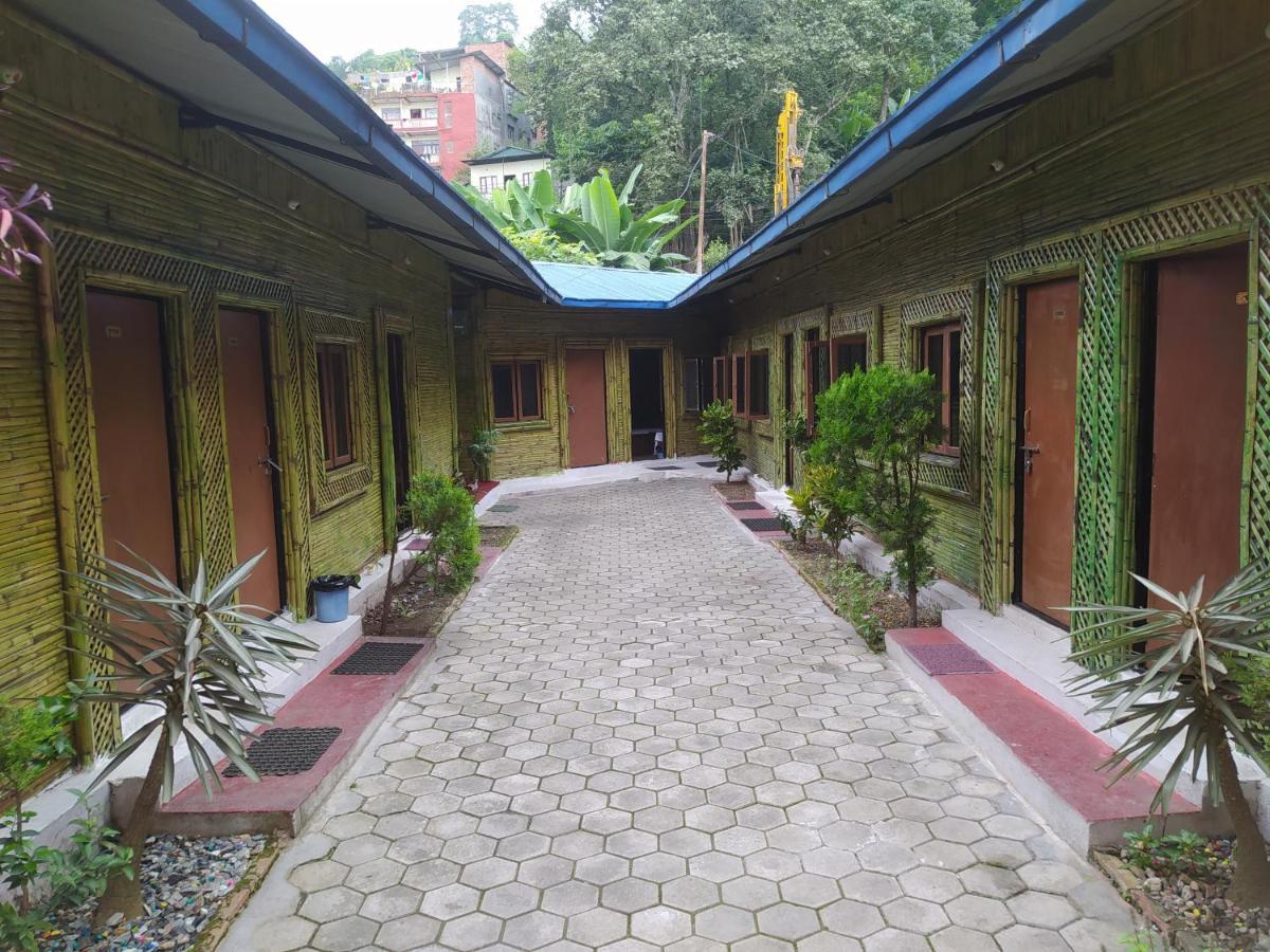 Hotel New Bamboo Palace Gorkhā Buitenkant foto